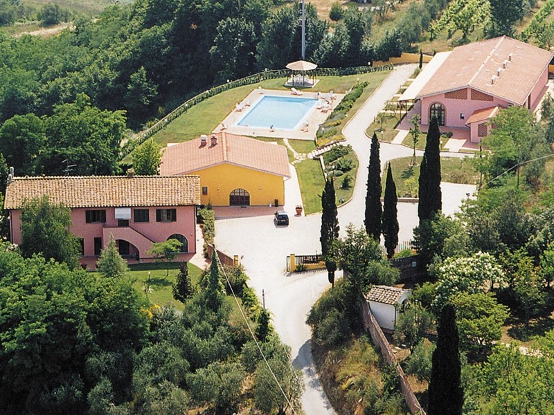 Attività commerciale in Vendita a San Miniato, 3'500'000&euro;, 980 m²