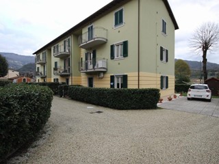 Quadrilocale in Vendita a Lucca, zona Sesto di Moriano, 165'000€, 77 m², arredato