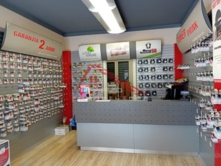 Attività commerciale in Vendita a Cascina, zona Navacchio, 25'000&euro;, 40 m²