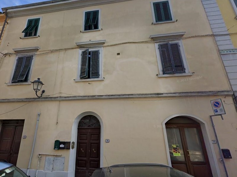 Quadrilocale in Vendita a Ponsacco, 54'000&euro;, 120 m²