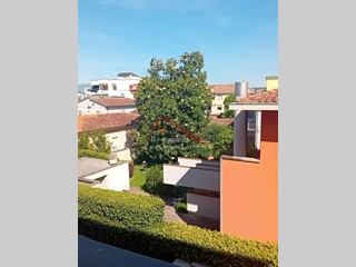 Bilocale in Vendita a Santa Croce sull'Arno, 60'000&euro;, 50 m², con Box