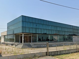 Immobile commerciale in Vendita a Magenta, 539'703&euro;, 1509 m²