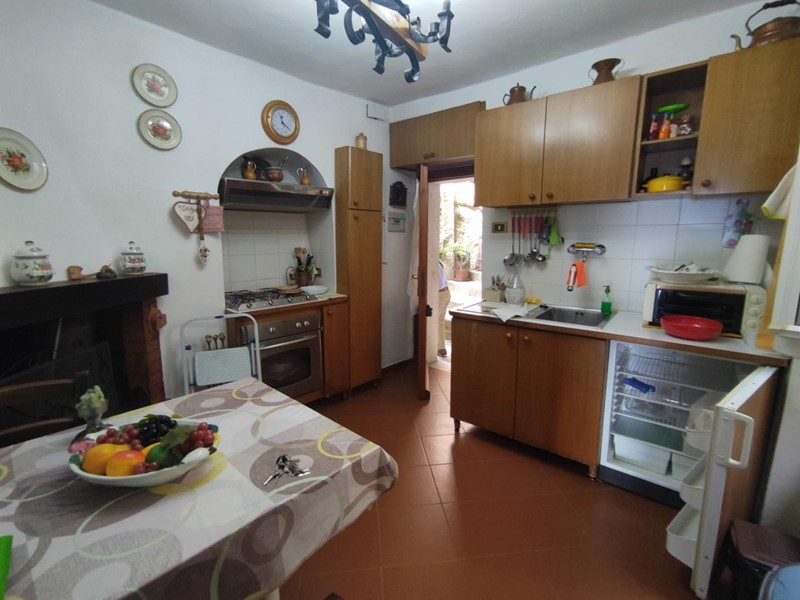 Quadrilocale in Vendita a Follo, zona Tivegna, 88'000€, 55 m², arredato