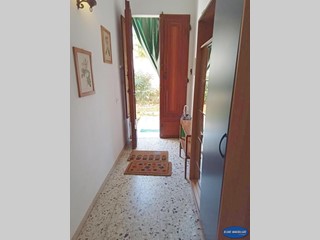 Villa bifamiliare in Vendita a Camaiore, zona Lido di Camaiore, 600'000&euro;, 150 m²