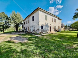 Casa di corte in Vendita a Santa Croce sull'Arno, zona Staffoli, 390'000&euro;, 670 m², con Box