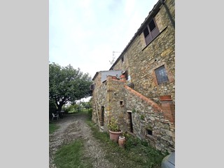 Casa Semi Indipendente in Vendita a Casole d'Elsa, 220'000€, 101 m², con Box