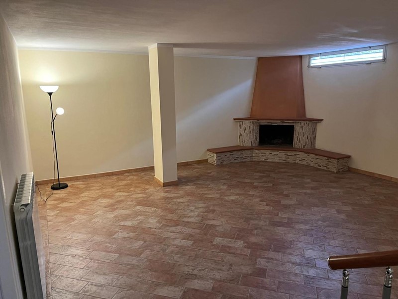 Villa in Vendita a San Giuliano Terme, zona Campo, 575'000&euro;, 240 m²