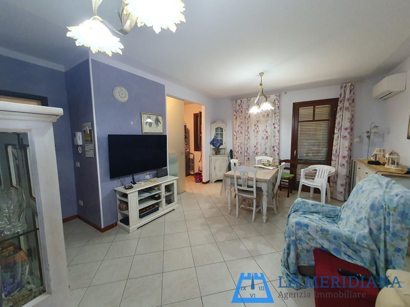 Appartamento in Vendita a Larciano, 183'000€, 100 m², arredato, con Box