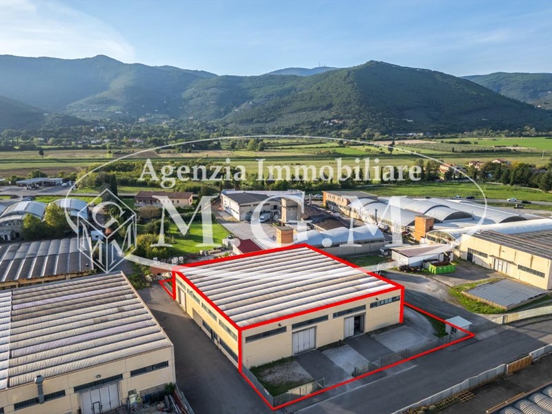 Capannone in Vendita a Vicopisano, 600'000&euro;, 1400 m²