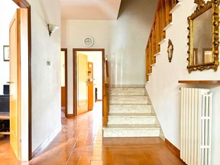 Villetta a schiera in Vendita a Empoli, 335'000&euro;, 150 m², con Box