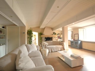 Appartamento in Vendita a Lucca, 950'000€, 160 m², arredato
