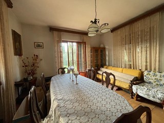 Villa in Vendita a Porcari, zona Pineta, 360'000&euro;, 180 m², arredato, con Box