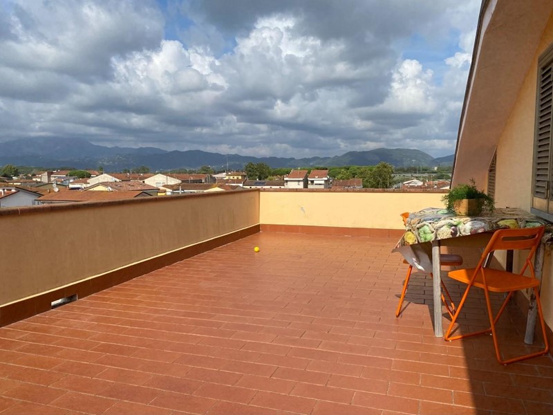 Quadrilocale in Vendita a Viareggio, zona Torre Del Lago-marina, 129'000&euro;, 50 m², arredato