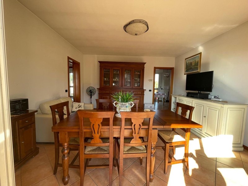 Quadrilocale in Vendita a Lucca, zona San Concordio Contrada, 250'000€, 90 m², arredato, con Box