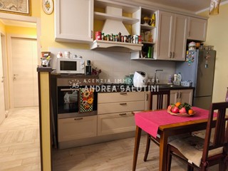 Trilocale in Vendita a Cascina, 110'000&euro;, 80 m², arredato