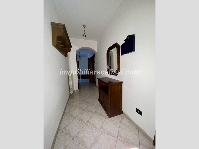 Quadrilocale in Vendita a Poggio a Caiano, zona Poggetto, 250'000€, 81 m²