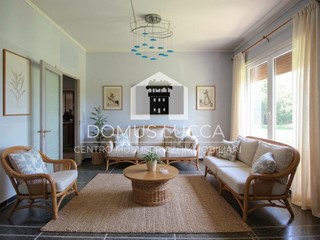 Appartamento in Vendita a Lucca, zona Sant'Anna, 198'000€, 102 m²