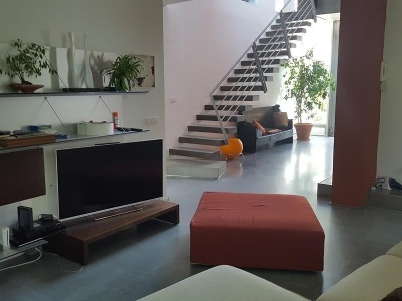 Casa Indipendente in Vendita a Carrara, zona Fossone, 690'000&euro;, 320 m², con Box
