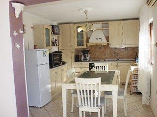 Quadrilocale in Vendita a Rosignano Marittimo, zona Rosignano Solvay, 125'000&euro;, 71 m², arredato