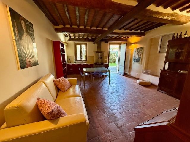 Appartamento in Vendita a Siena, 310'000€, 100 m², arredato