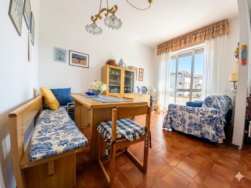 Trilocale in Vendita a Camaiore, zona Lido di Camaiore, 340'000&euro;, 55 m², arredato