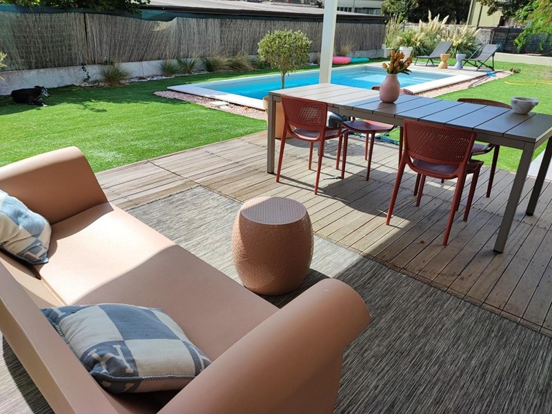 Villa bifamiliare in Affitto a Castelnuovo Magra, 1'800€, 110 m², arredato