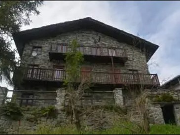 Attività commerciale in Vendita a Viù, 74'363€, 270 m²