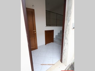 Quadrilocale in Vendita a Poggibonsi, 170'000€, 90 m², con Box
