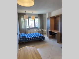 Monolocale in Vendita a Siena, 125'000€, 32 m², arredato