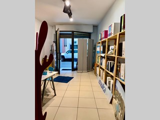 Immobile commerciale in Vendita a Empoli, 65'000&euro;, 62 m²