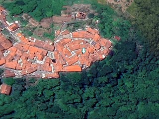 Appartamento in Vendita a Massa, zona Pariana, 148'159€, 392 m²