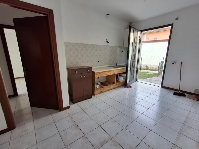 Trilocale in Vendita a Fucecchio, 100'000&euro;, 60 m²