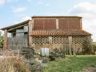 Casale in Vendita a Empoli, zona Pontorme, 600'000&euro;, 490 m²