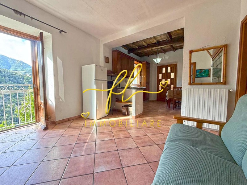 Trilocale in Vendita a Marciana, zona Poggio, 160'000€, 70 m², arredato