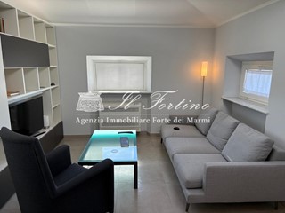 Attico in Vendita a Forte dei Marmi, 780'000&euro;, 60 m², arredato