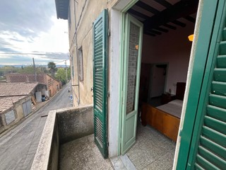 Trilocale in Vendita a Palaia, zona Montefoscoli, 52'000&euro;, 54 m², arredato