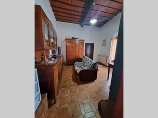 Attico in Vendita a Colle di Val D'Elsa, 140'000&euro;, 120 m²