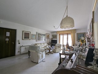 Quadrilocale in Vendita a Grosseto, 220'000€, 100 m², arredato, con Box