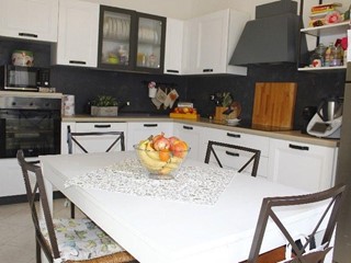 Quadrilocale in Vendita a Rosignano Marittimo, 180'000&euro;, 105 m², arredato