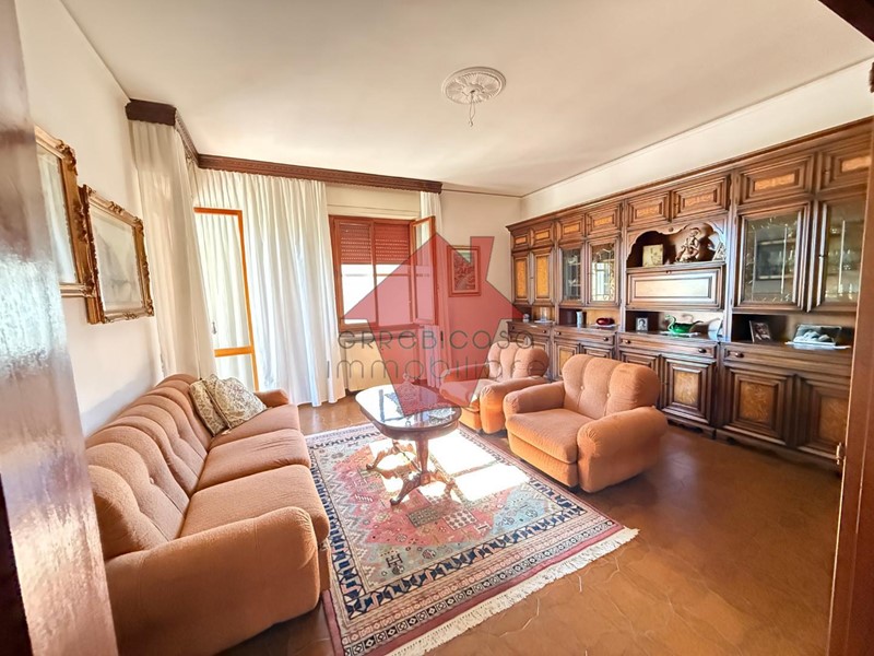 Appartamento in Vendita a Empoli, 265'000&euro;, 130 m², arredato, con Box