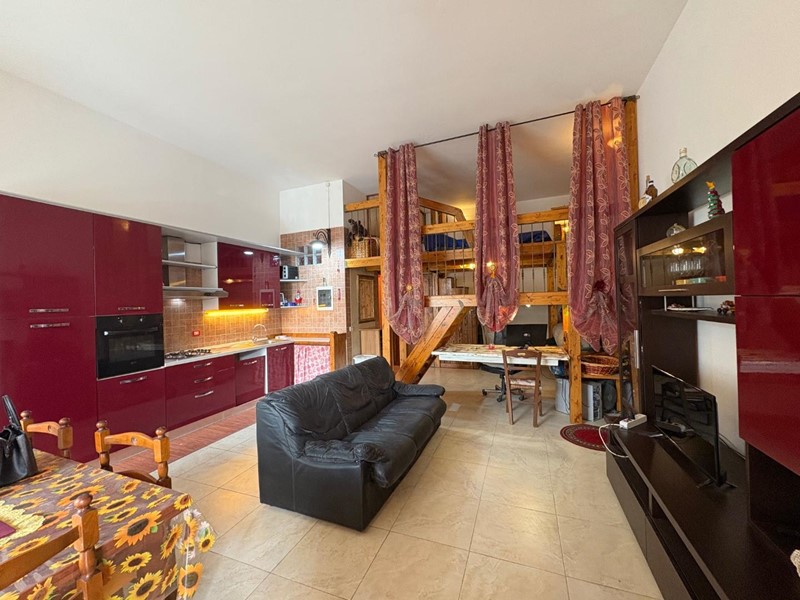 Loft in Vendita a Collesalvetti, zona Nugola Nuova, 99'000&euro;, 45 m², arredato