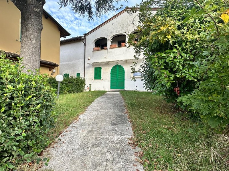 Quadrilocale in Vendita a Casciana Terme Lari, zona Perignano, 205'000&euro;, 95 m², arredato