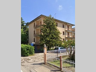 Quadrilocale in Vendita a Voghera, 57'500&euro;, 124 m², con Box
