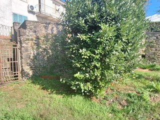 Casa Indipendente in Vendita a Barga, zona Filecchio, 60'000&euro;, 160 m²