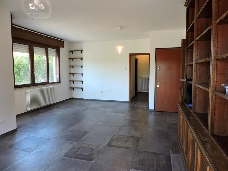 Appartamento in Vendita a Pisa, 450'000&euro;, 117 m², con Box