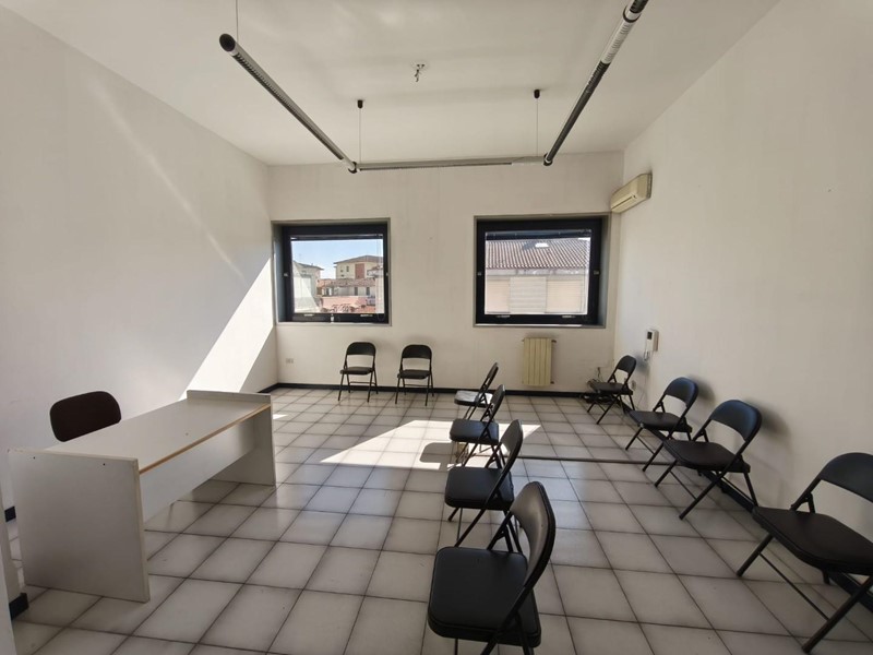 Ufficio in Vendita a Castelfranco di Sotto, 79'000&euro;, 78 m²