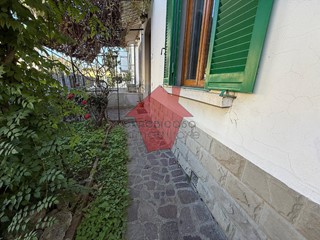 Quadrilocale in Vendita a Empoli, zona Ponzano, 180'000&euro;, 80 m²