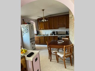 Appartamento in Vendita a Carrara, 145'000&euro;, 85 m², arredato