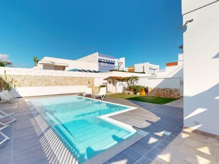 Villa in Vendita a Porto Cesareo, zona Torre Lapillo, 450'000&euro;, 140 m², arredato