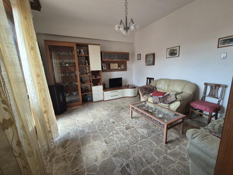 Appartamento in Vendita a Monteriggioni, zona Belverde, 237'000€, 98 m², arredato, con Box